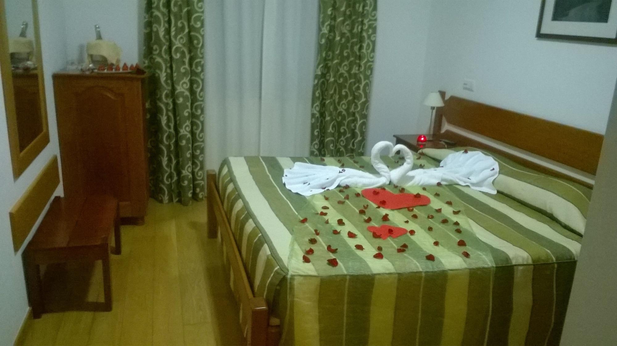Hotel Albergaria Senhora Do Espinheiro Seia Extérieur photo